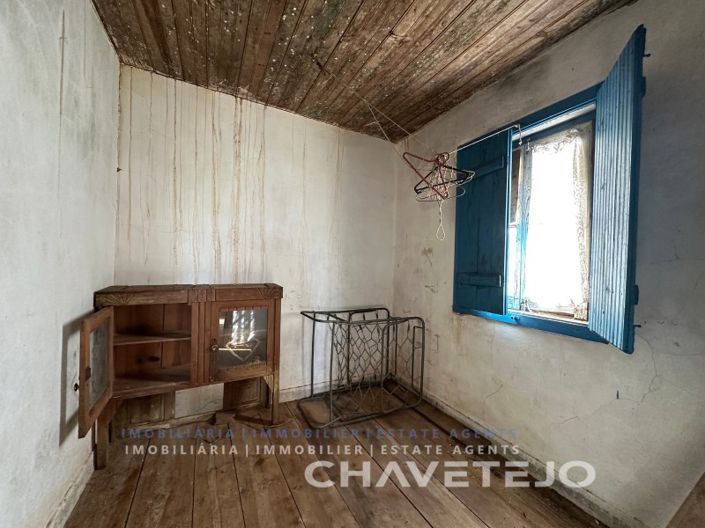 Image No.9-2 Bed House for sale