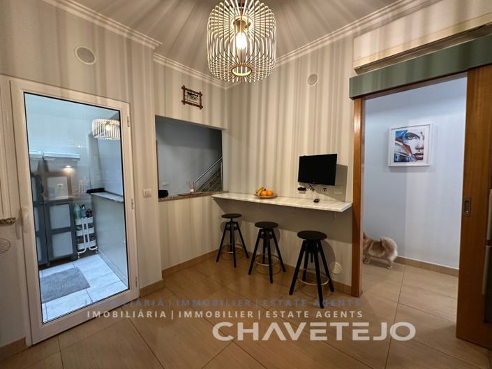 Image No.11-3 Bed Apartment for sale