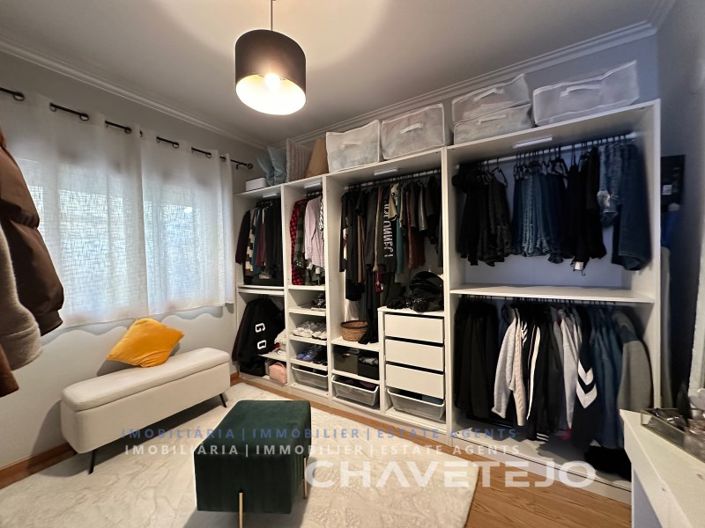 Image No.14-3 Bed Apartment for sale