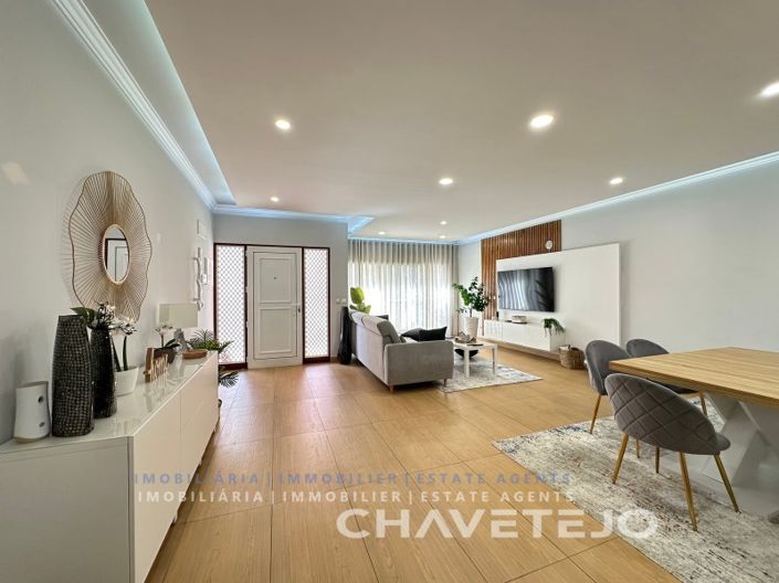 Image No.2-3 Bed Apartment for sale