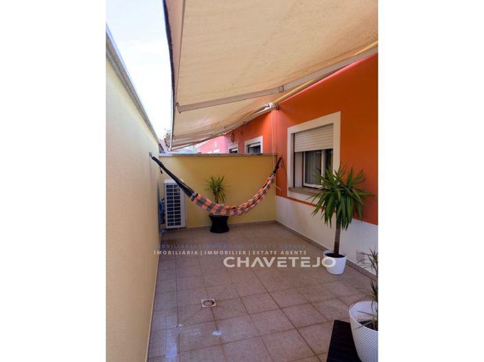 Image No.28-3 Bed Apartment for sale