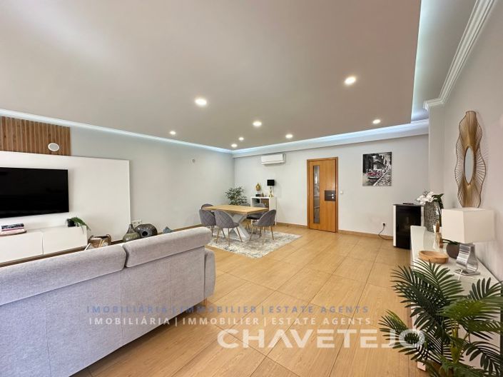 Image No.4-3 Bed Apartment for sale