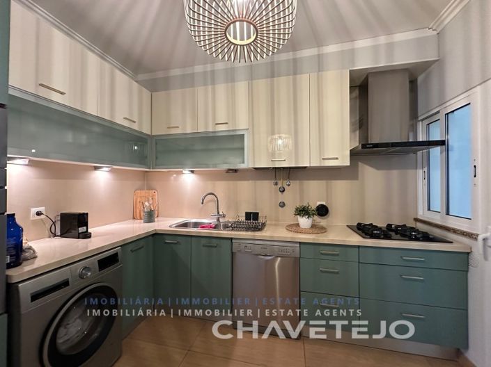 Image No.9-3 Bed Apartment for sale