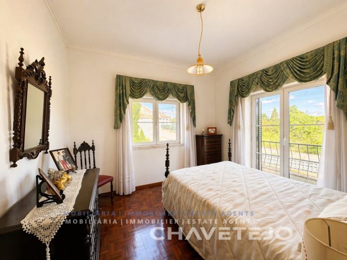 Image No.11-4 Bed House for sale