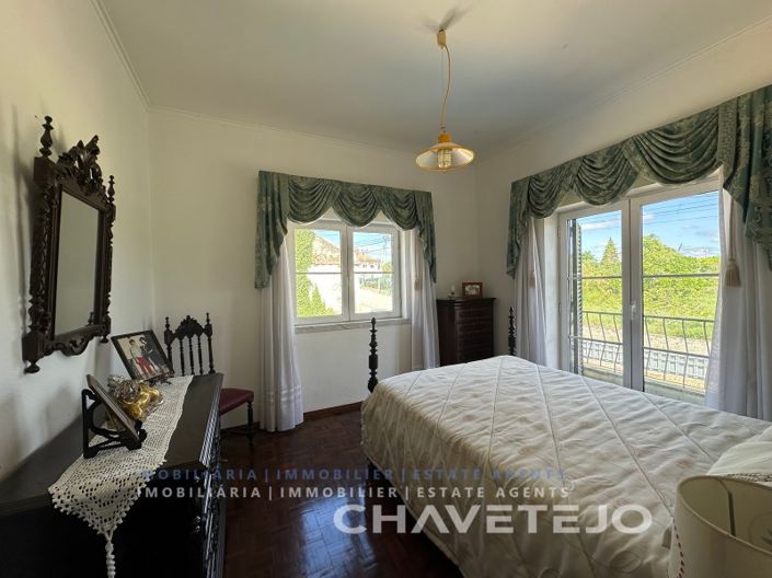 Image No.14-4 Bed House for sale