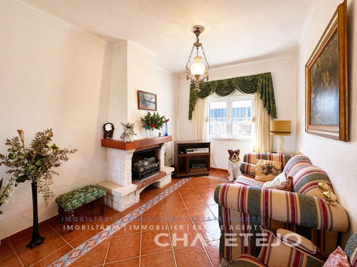 Image No.20-4 Bed House for sale