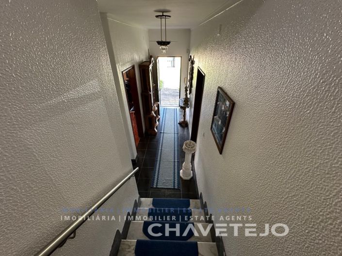 Image No.21-4 Bed House for sale