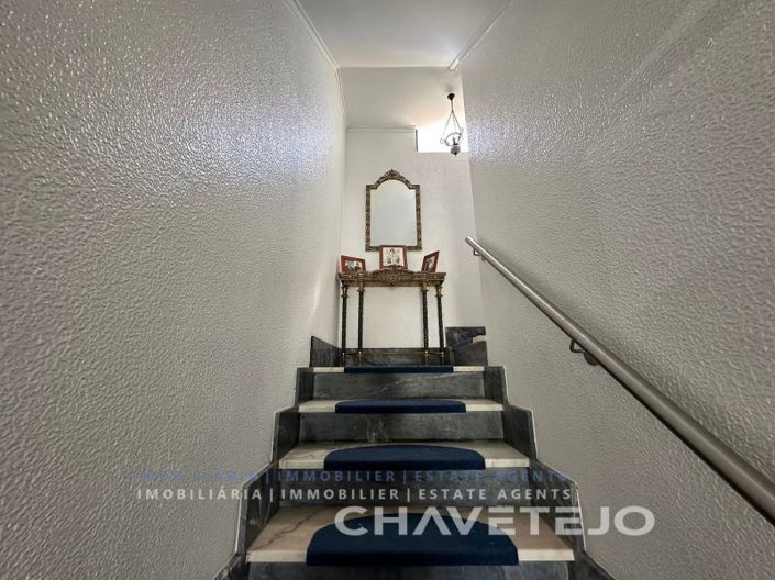 Image No.22-4 Bed House for sale