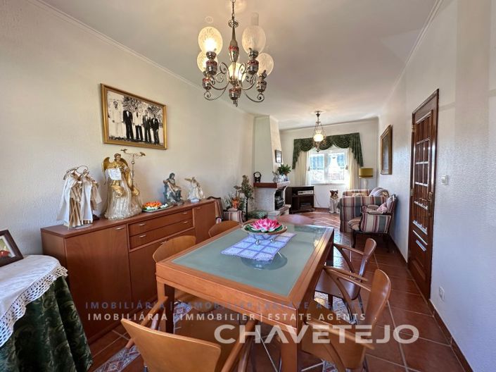 Image No.23-4 Bed House for sale