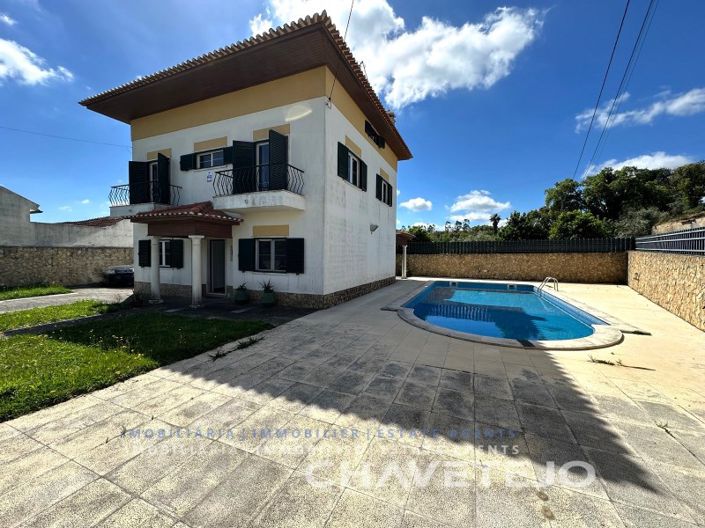 Image No.3-4 Bed House for sale