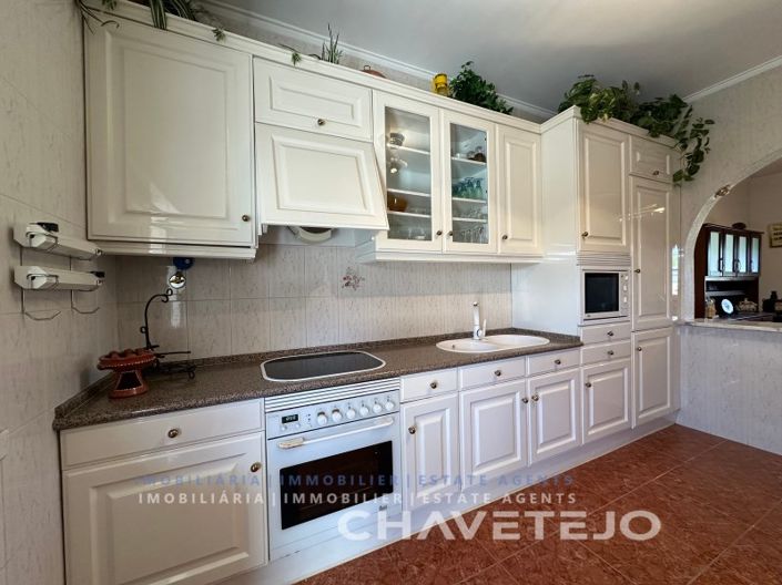 Image No.32-4 Bed House for sale