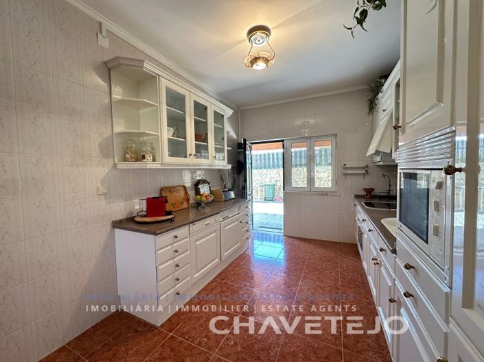 Image No.33-4 Bed House for sale