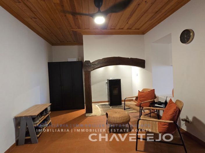 Image No.18-3 Bed House for sale