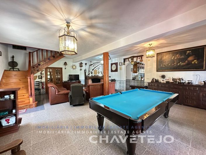 Image No.11-7 Bed House for sale