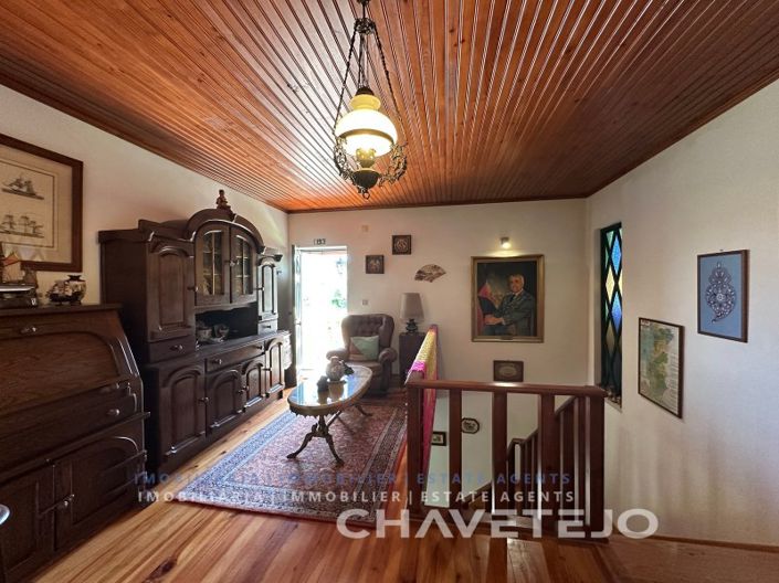 Image No.20-7 Bed House for sale