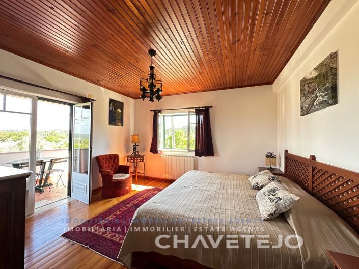 Image No.25-7 Bed House for sale