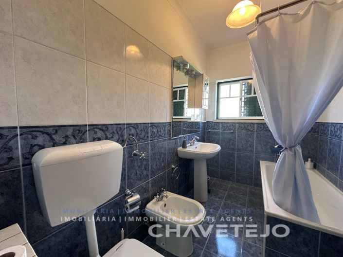 Image No.31-7 Bed House for sale