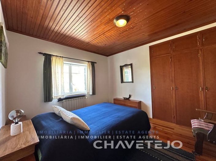 Image No.37-7 Bed House for sale
