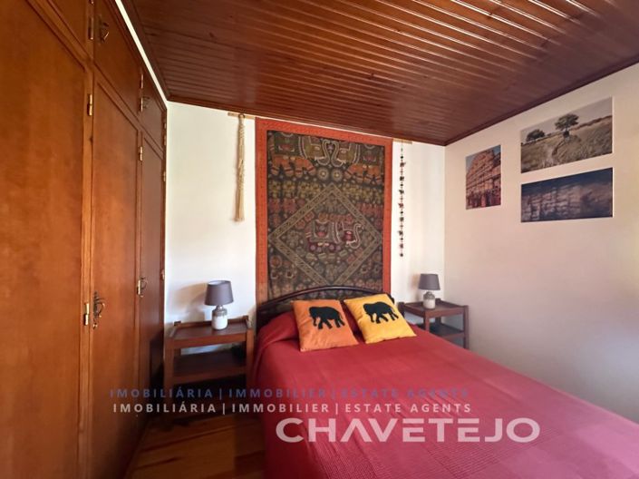 Image No.40-7 Bed House for sale