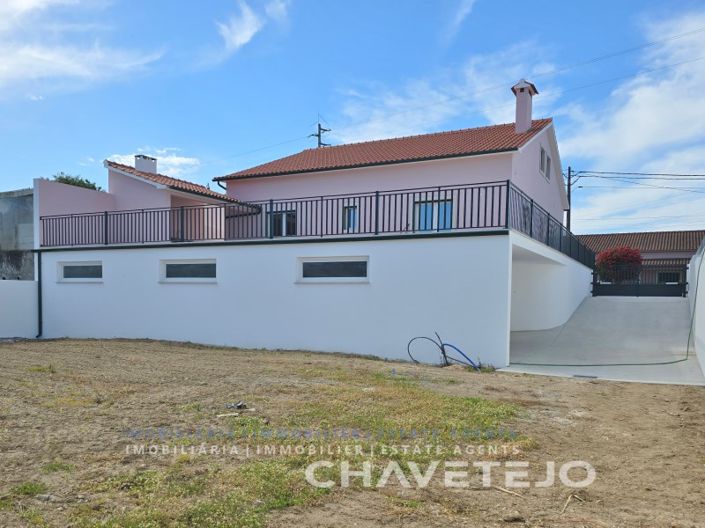 Image No.2-3 Bed House for sale