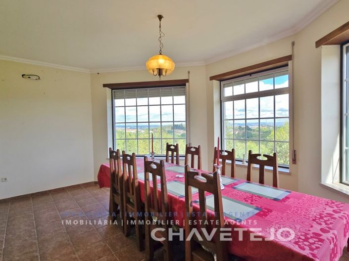 Image No.15-3 Bed House for sale