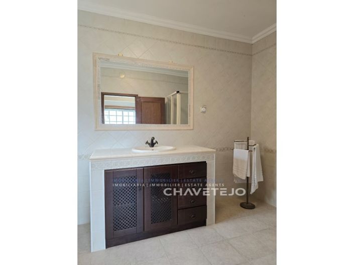Image No.34-3 Bed House for sale