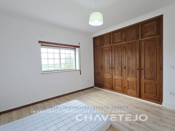Image No.39-3 Bed House for sale