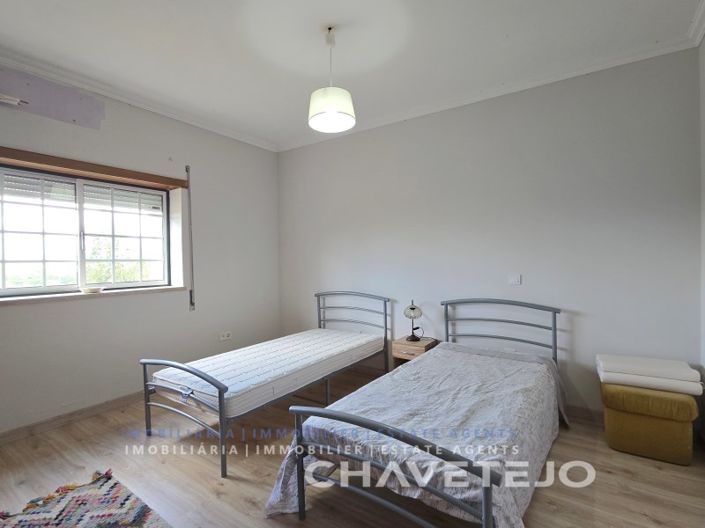 Image No.41-3 Bed House for sale