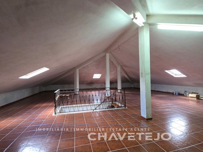 Image No.47-3 Bed House for sale