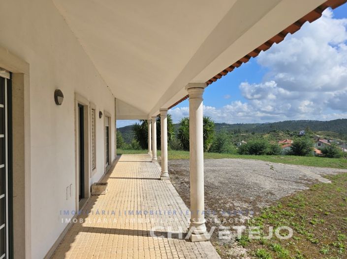 Image No.8-3 Bed House for sale