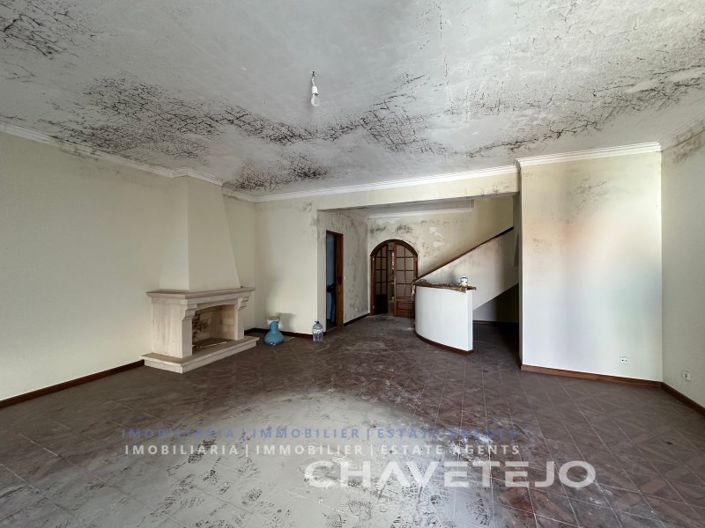 Image No.17-4 Bed House for sale
