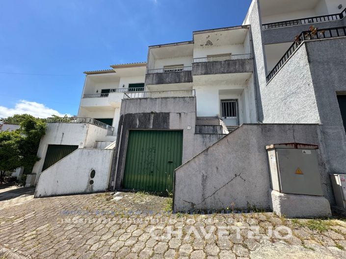 Image No.22-4 Bed House for sale