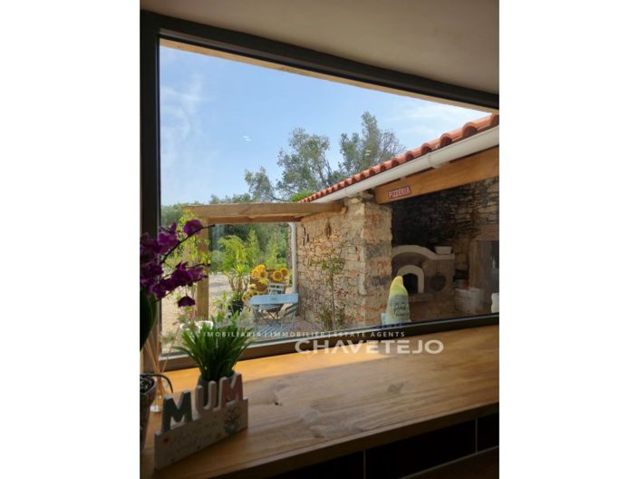 Image No.10-3 Bed House for sale