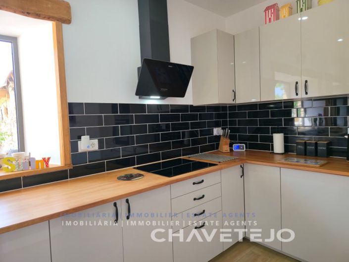 Image No.12-3 Bed House for sale