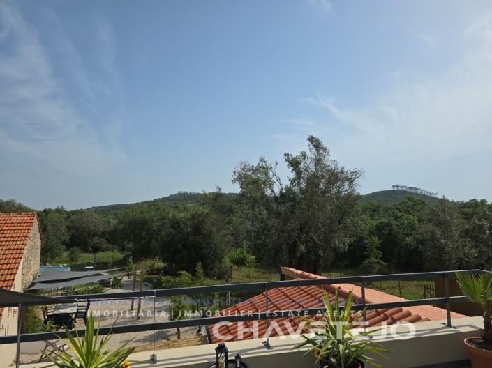 Image No.49-3 Bed House for sale