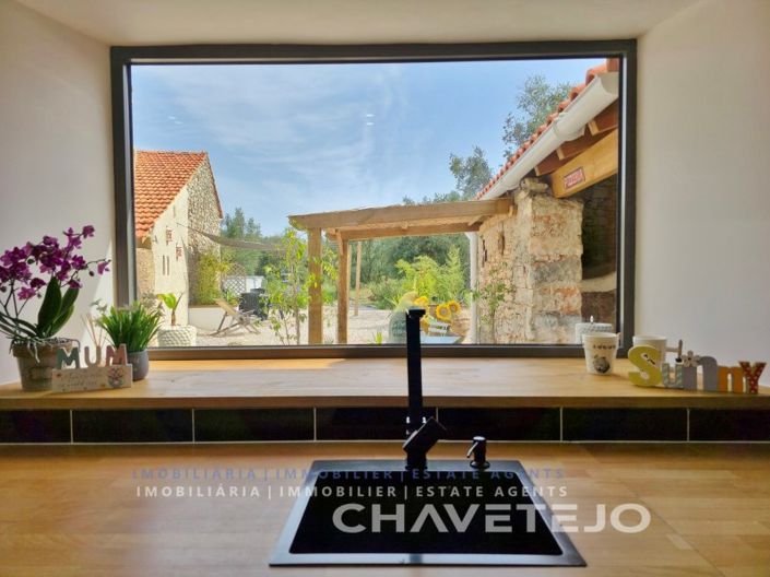 Image No.9-3 Bed House for sale