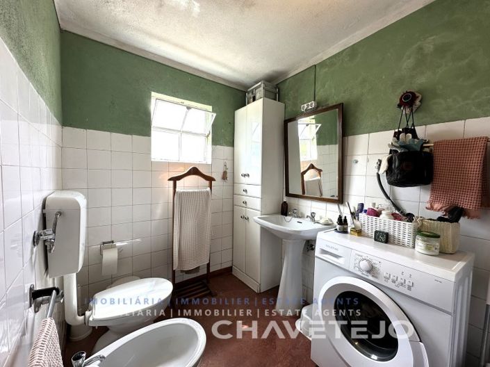 Image No.24-3 Bed Farmhouse for sale