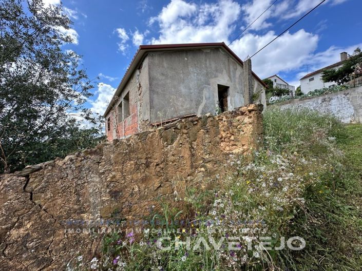 Image No.34-3 Bed Farmhouse for sale