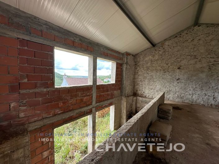 Image No.36-3 Bed Farmhouse for sale
