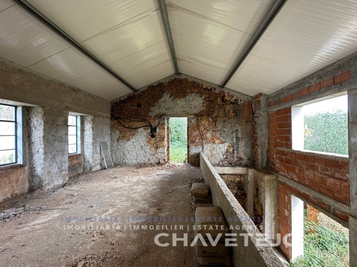 Image No.38-3 Bed Farmhouse for sale