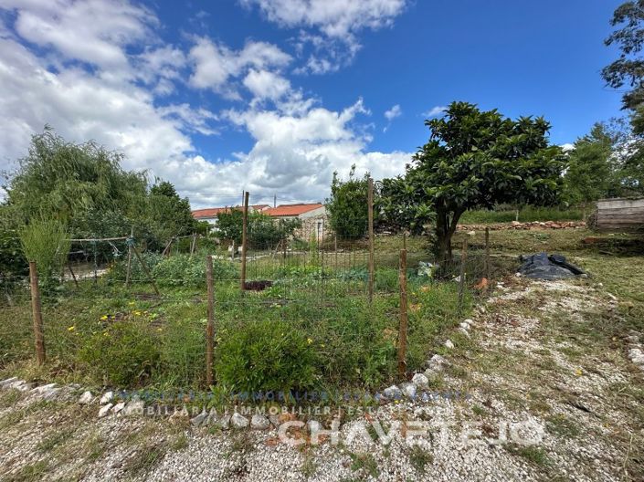 Image No.35-1 Bed House for sale