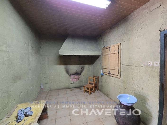 Image No.5-2 Bed House for sale