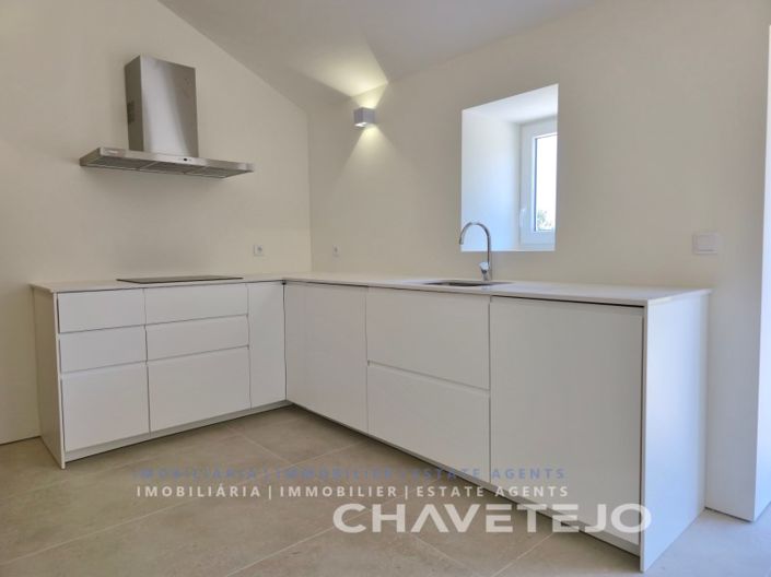 Image No.15-3 Bed House for sale