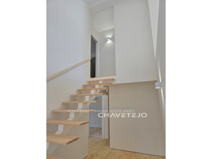 Image No.19-3 Bed House for sale