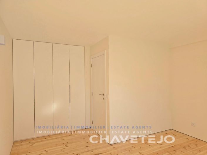 Image No.24-3 Bed House for sale