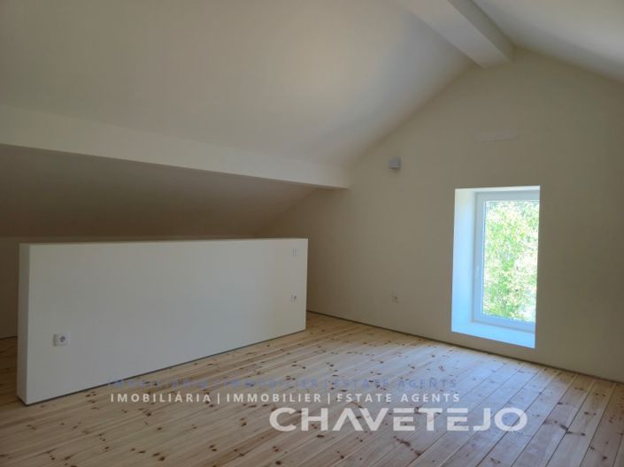 Image No.31-3 Bed House for sale
