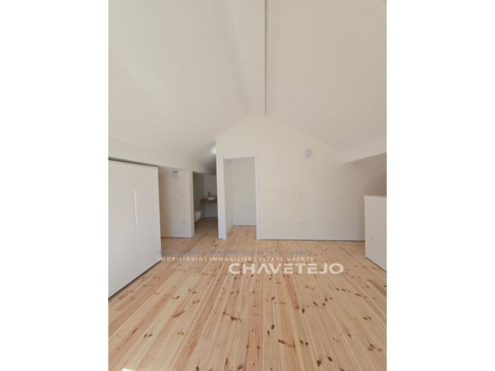 Image No.33-3 Bed House for sale