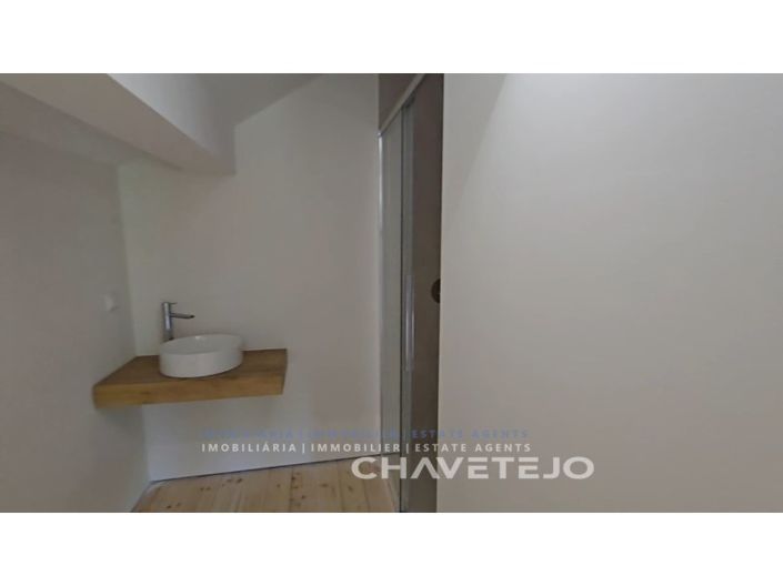 Image No.35-3 Bed House for sale