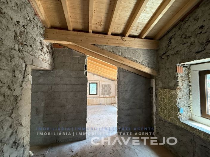Image No.7-3 Bed House for sale