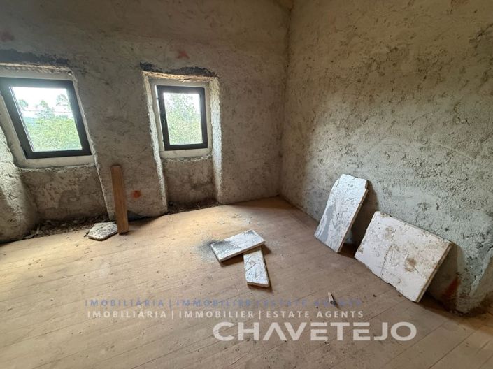Image No.12-3 Bed House for sale